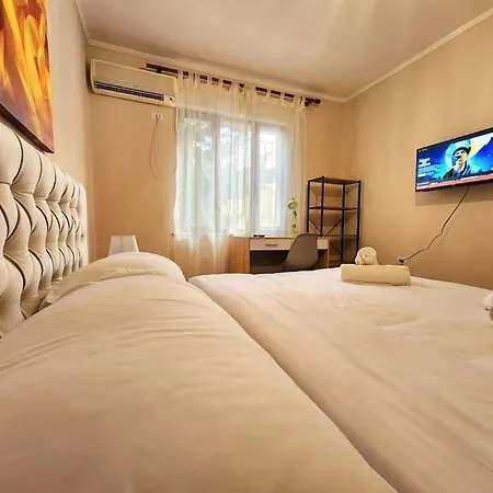 Colosseo Gemtirana W/24h Checkin Apartment Tirana
